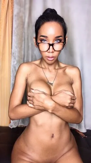 Ladyboyshasha OnlyFans Leaked Free Thumbnail Picture - #qviGT99YQn