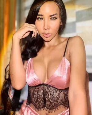 Ladyboyshasha OnlyFans Leaked Free Thumbnail Picture - #ryqJtnr0vL