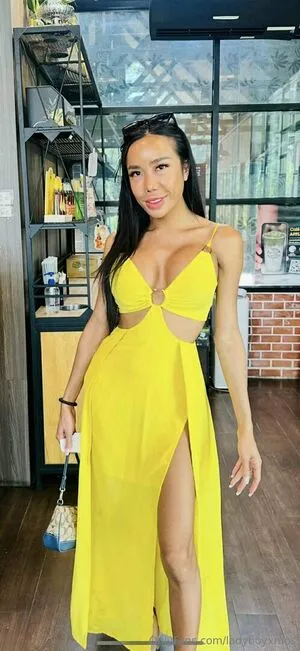 Ladyboyxmos OnlyFans Leaked Free Thumbnail Picture - #aFE1BPFXQM