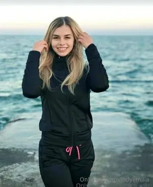 Ladyemilia OnlyFans Leaked Free Thumbnail Picture - #LaUgGo03TO