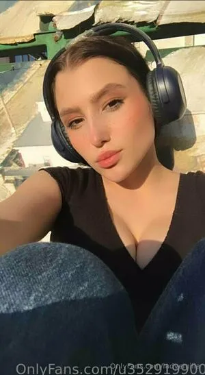 Ladyemilia OnlyFans Leaked Free Thumbnail Picture - #yr4bv2MvUp