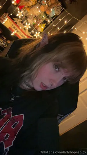 Ladyhopespicy OnlyFans Leaked Free Thumbnail Picture - #H4MyN1RLXz