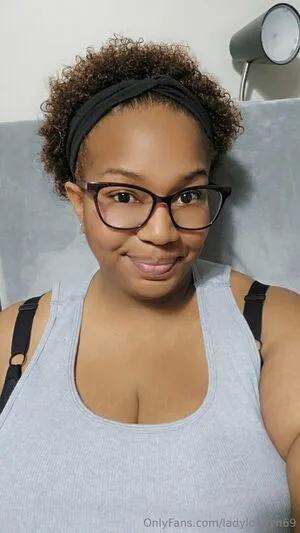 Ladylondyn69 OnlyFans Leaked Free Thumbnail Picture - #xp5eGMhGL2