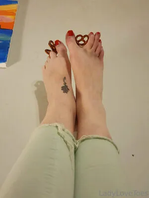 Ladylovetoes OnlyFans Leaked Free Thumbnail Picture - #jIOFM8OWVn