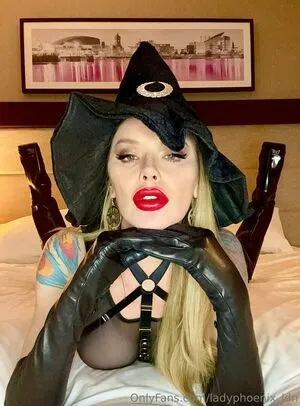 Ladyphoenix Ldn OnlyFans Leaked Free Thumbnail Picture - #DvbqGwc9ig