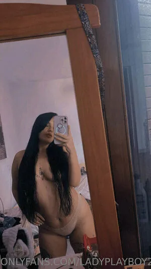 Ladyplayboy2 OnlyFans Leaked Free Thumbnail Picture - #B8MBO1DdE6