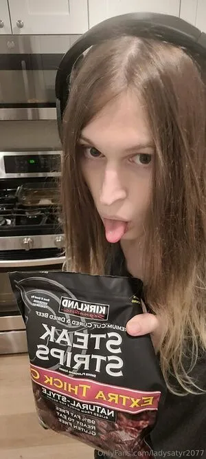 Ladysatyr2077 OnlyFans Leaked Free Thumbnail Picture - #QMVjhdrJBd