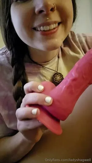 Ladyshagwell OnlyFans Leaked Free Thumbnail Picture - #eZ6lN8r1Fk
