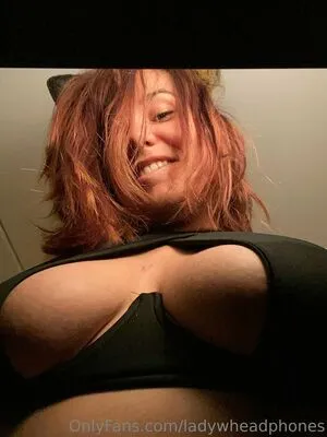 Ladywheadphones OnlyFans Leaked Free Thumbnail Picture - #1XuIIQih2c
