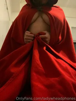 Ladywheadphones OnlyFans Leaked Free Thumbnail Picture - #82lijdEKsT