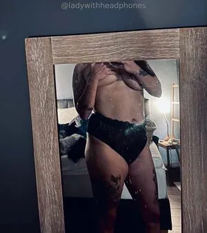 Ladywheadphones OnlyFans Leaked Free Thumbnail Picture - #b6zifaf7AV