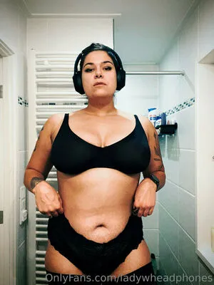 Ladywheadphones OnlyFans Leaked Free Thumbnail Picture - #gsIzOQ4hK4