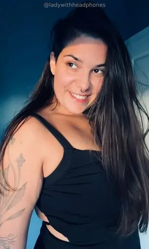 Ladywheadphones Free OnlyFans Leaked Free Thumbnail Picture - #5pvBPg2Q5R