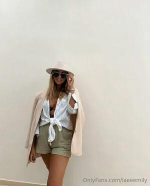 Laeeemily OnlyFans Leaked Free Thumbnail Picture - #uK6wSBWaOj