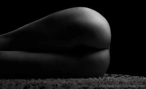 Lafilledu Train OnlyFans Leaked Free Thumbnail Picture - #DFbRW7w74B