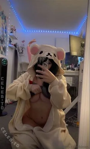 Lain Verse OnlyFans Leaked Free Thumbnail Picture - #buu8axp47N