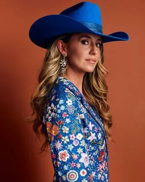 Lainey Wilson OnlyFans Leaked Free Thumbnail Picture - #5GaWHkpEX0