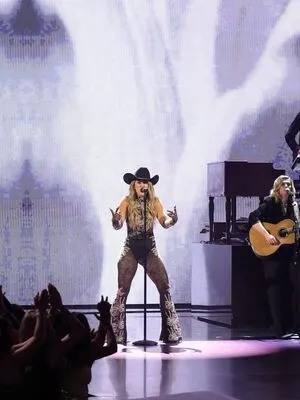 Lainey Wilson OnlyFans Leaked Free Thumbnail Picture - #EXlNxIUVs7