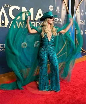 Lainey Wilson OnlyFans Leaked Free Thumbnail Picture - #KijG5JKOQZ