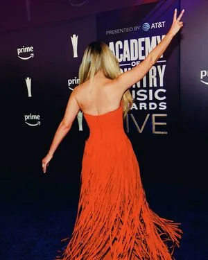 Lainey Wilson OnlyFans Leaked Free Thumbnail Picture - #WHaIin6PWn
