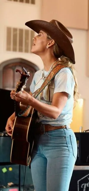 Lainey Wilson OnlyFans Leaked Free Thumbnail Picture - #hDArEY9Ybv