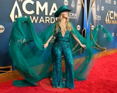 Lainey Wilson OnlyFans Leaked Free Thumbnail Picture - #slKNXGR4uB