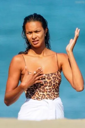 Lais Ribeiro OnlyFans Leaked Free Thumbnail Picture - #53LrWyKiAm