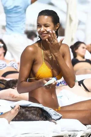 Lais Ribeiro OnlyFans Leaked Free Thumbnail Picture - #kljubemq7Y