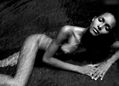 Lais Ribeiro OnlyFans Leaked Free Thumbnail Picture - #v7RVJnevCD