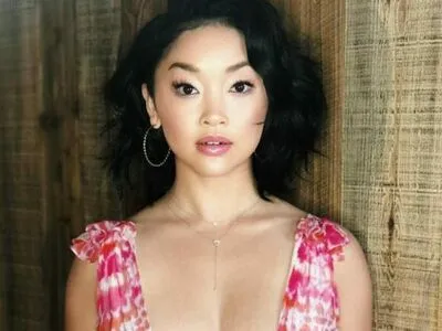 Lana Condor OnlyFans Leaked Free Thumbnail Picture - #POTZTpawoZ