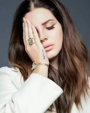 Lana Del Rey OnlyFans Leaked Free Thumbnail Picture - #3P1nNYNNCG