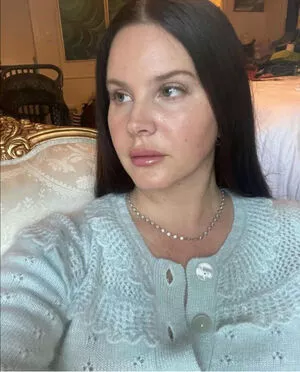 Lana Del Rey OnlyFans Leaked Free Thumbnail Picture - #4SHWf86sq0