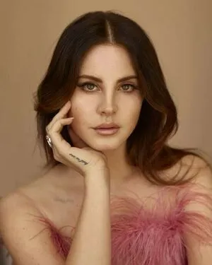 Lana Del Rey OnlyFans Leaked Free Thumbnail Picture - #EQLH18MCM2