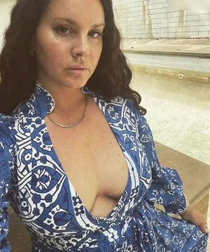 Lana Del Rey OnlyFans Leaked Free Thumbnail Picture - #FRSwL9tBtN