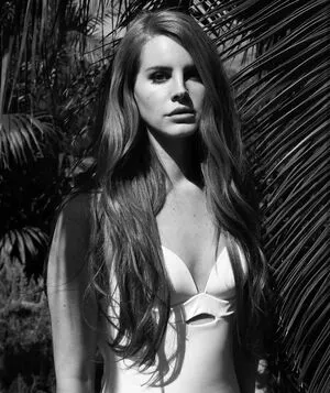 Lana Del Rey OnlyFans Leaked Free Thumbnail Picture - #J2y6qfRe0X