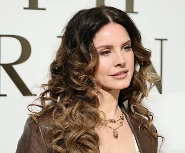 Lana Del Rey OnlyFans Leaked Free Thumbnail Picture - #KOse8r32c0