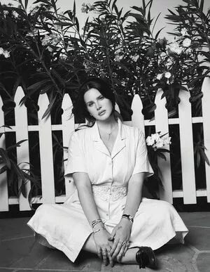 Lana Del Rey OnlyFans Leaked Free Thumbnail Picture - #jNK3FcTAFI