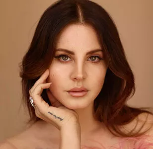 Lana Del Rey OnlyFans Leaked Free Thumbnail Picture - #snRYxknf17