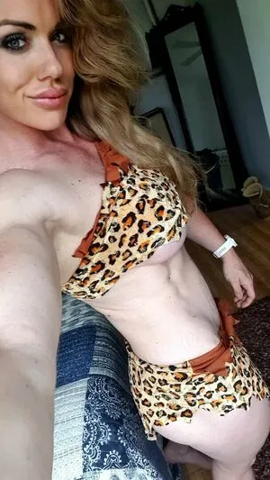 Lana Lady Lifter OnlyFans Leaked Free Thumbnail Picture - #Q10T6W4jo0