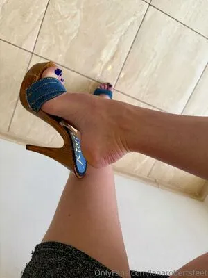 Lanarobertsfeet OnlyFans Leaked Free Thumbnail Picture - #AeImgYHlgA