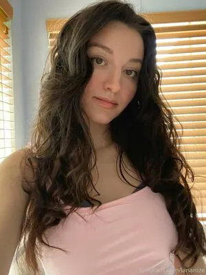 Lanaroze OnlyFans Leaked Free Thumbnail Picture - #PbCisJt7nO