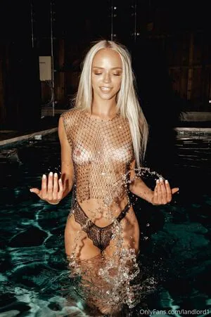 Landlord1 OnlyFans Leaked Free Thumbnail Picture - #RR0v7lEGPs