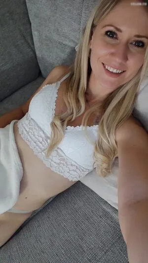 Landmaedel Sylvi OnlyFans Leaked Free Thumbnail Picture - #5ecBVtmPfS