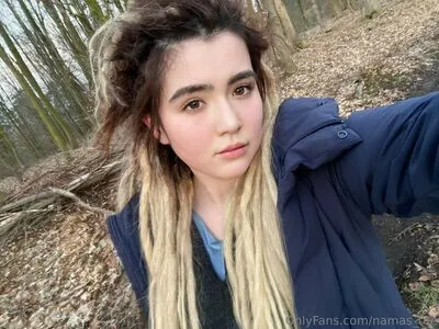 Lanternluder OnlyFans Leaked Free Thumbnail Picture - #bw2dRJBYkd