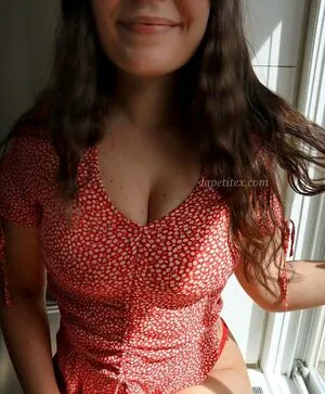 Lapetite OnlyFans Leaked Free Thumbnail Picture - #s4FeSXw2Sm