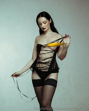 Lapetiteperleofficial OnlyFans Leaked Free Thumbnail Picture - #X3Tm2M2qMS