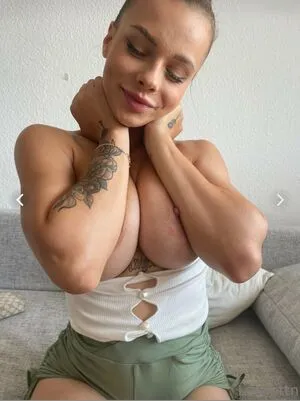 Lara Bttn OnlyFans Leaked Free Thumbnail Picture - #Bqy4V8pMsF