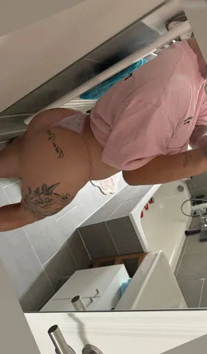 Lara Bttn OnlyFans Leaked Free Thumbnail Picture - #F17al3ERzq