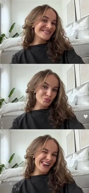 Lara Emilia OnlyFans Leaked Free Thumbnail Picture - #H91UD1gg59