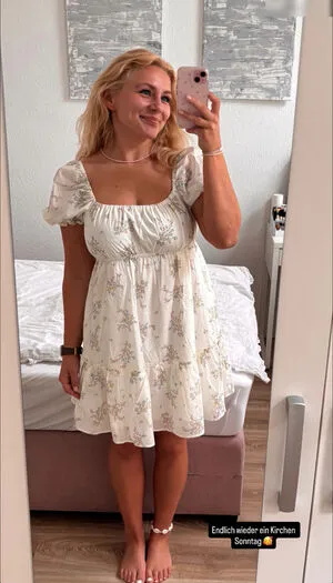 Lara Esser OnlyFans Leaked Free Thumbnail Picture - #2JHGh0TAPe